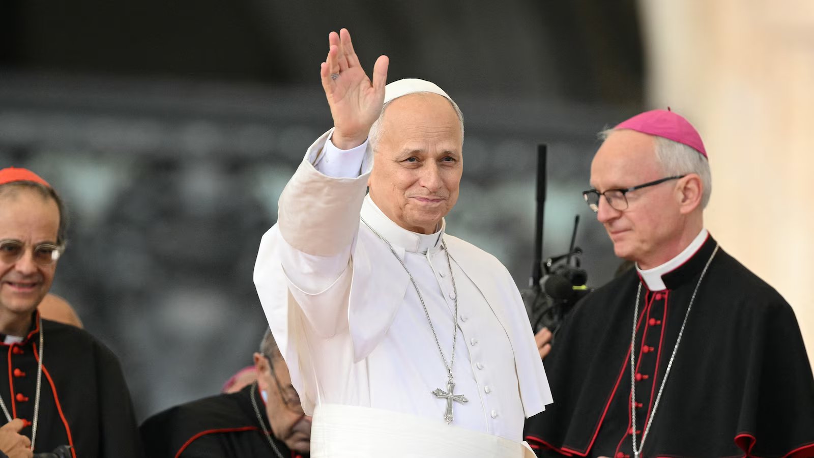 Clear Path to Recovery: Doctors Clear Pope Leo Following Lung Cancer Surgery