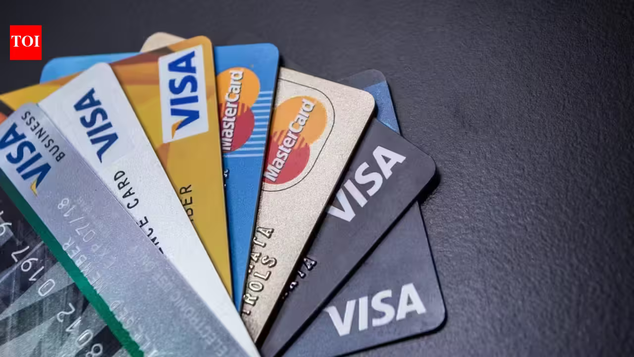 Credit Card Spending Slumps 6% to Rs 2 Lakh Crore in September Chill