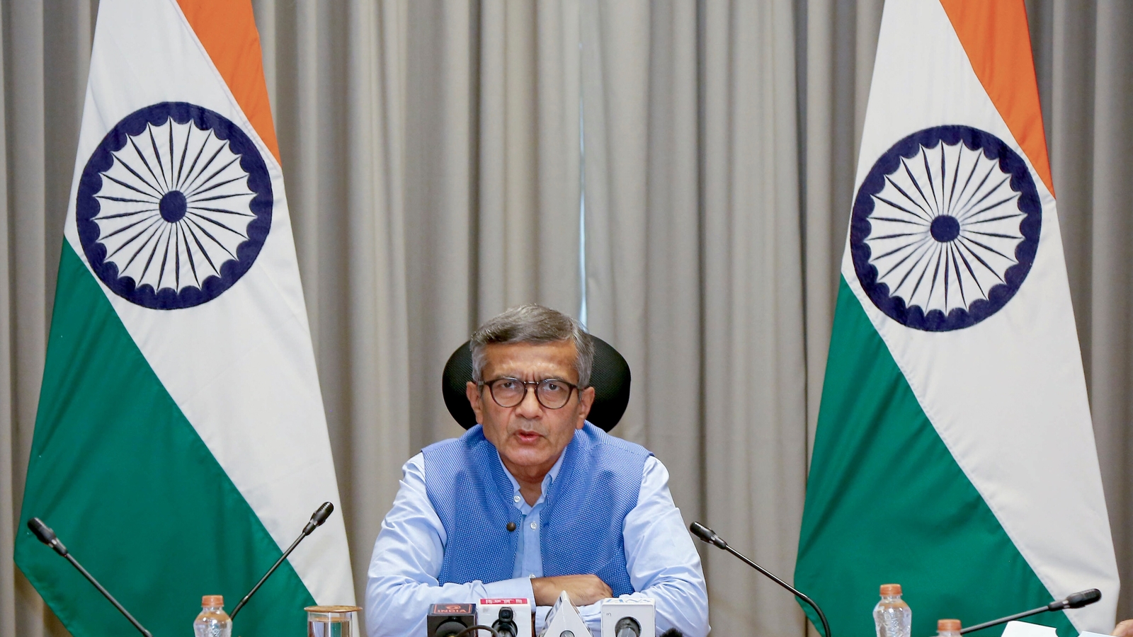 Defence Shake-up: Rajesh Kumar Singh Handed Strategic One-Year Extension