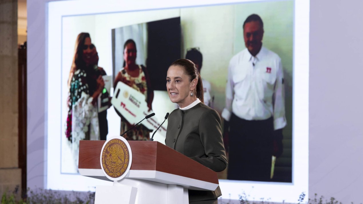 Digital Curbs and Cultivated Roots: The Dual Future of Tech and Sembrando Vida