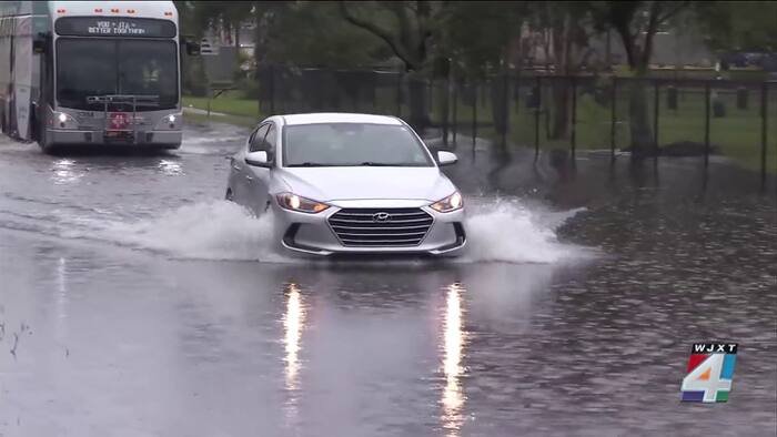 Drowning Atlantic: Chronic Flooding Leaves Atlantic Boulevard Under Siege