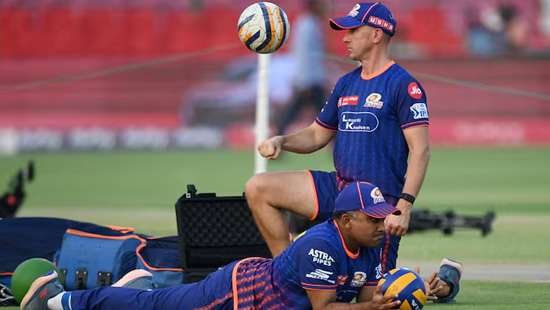 End of an Era: Jayawardene Steps Down as Mumbai Indians Head Coach