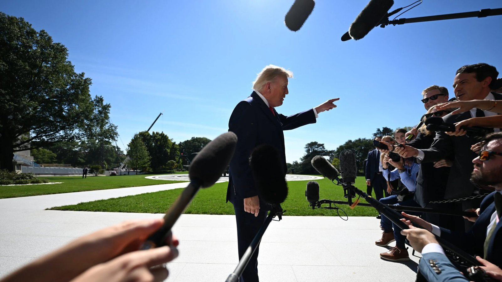 Executive Reach: White House Filing Asserts Power to Bar Press Organizations