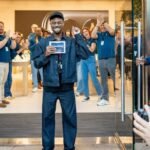 Foldable Ambition: Apple’s $2,000 iPhone Gamble Sparks Market Frenzy