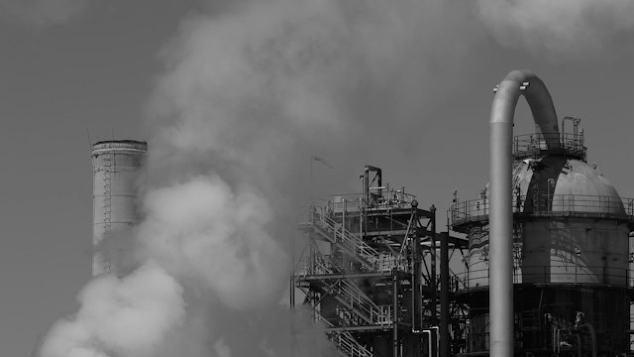 Fueling the Deficit: PEMEX Refining Ambitions Stall Under Price Surge