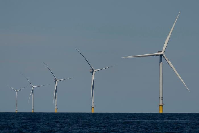 Gale Force Friction: Trump’s Renewed Offshore Wind Crusade Threatens Clean Energy Fast-Track