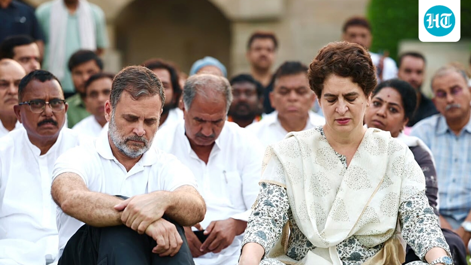 'I Guarantee This Government Will Fall': Rahul Gandhi’s Fiery Declaration Ignites Anti-CEC Protest