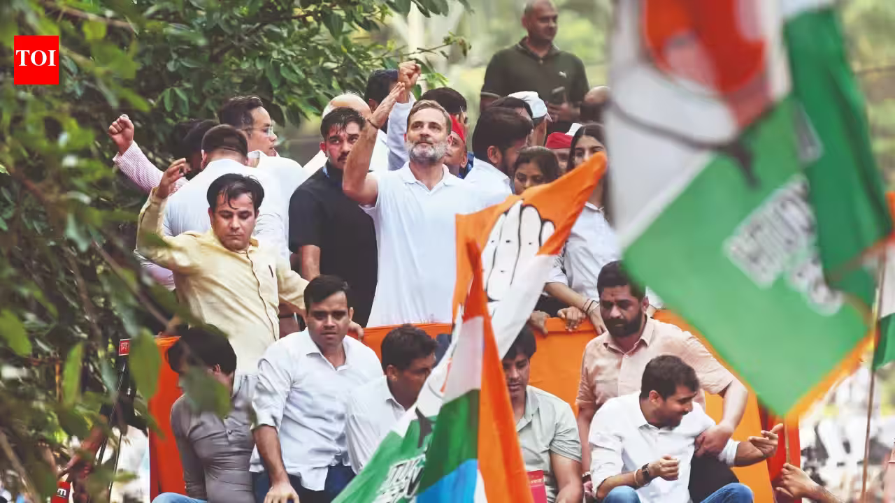 India Bloc Targets SIR Procedure While Avoiding Constitutional Challenge