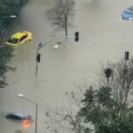 Istanbul Submerged: Deluge Forces Citywide School Shutdown