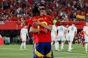 La Roja Perfect as Messi Exits: International Break Recap