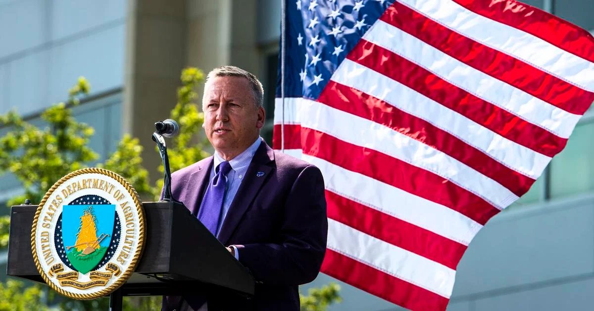 Linton Departs KSU: A Strategic Shift to Virginia Tech