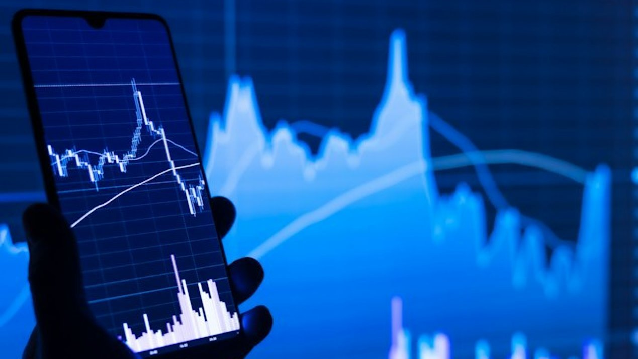 Market Chill: Macro Turbulence and Valuation Fears Stifle the IPO Engine
