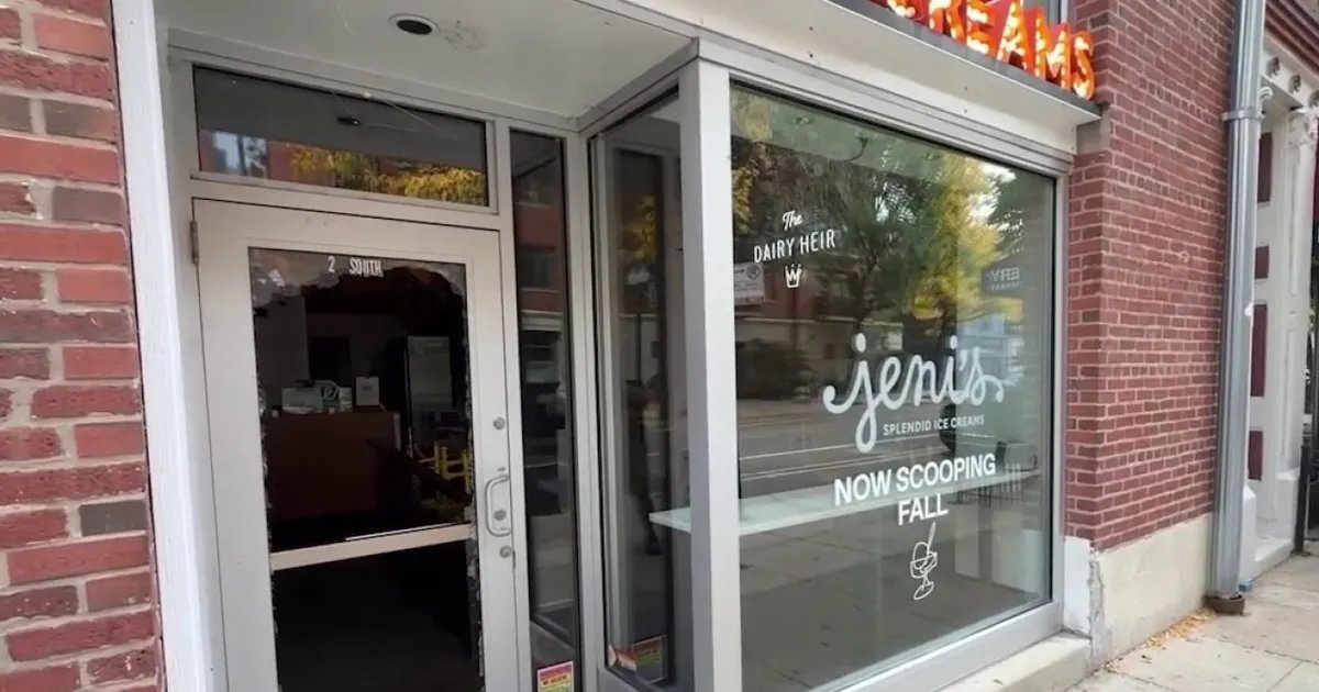 Old Town Under Siege: Smash-and-Grab Crew Targets Historic Chicago District