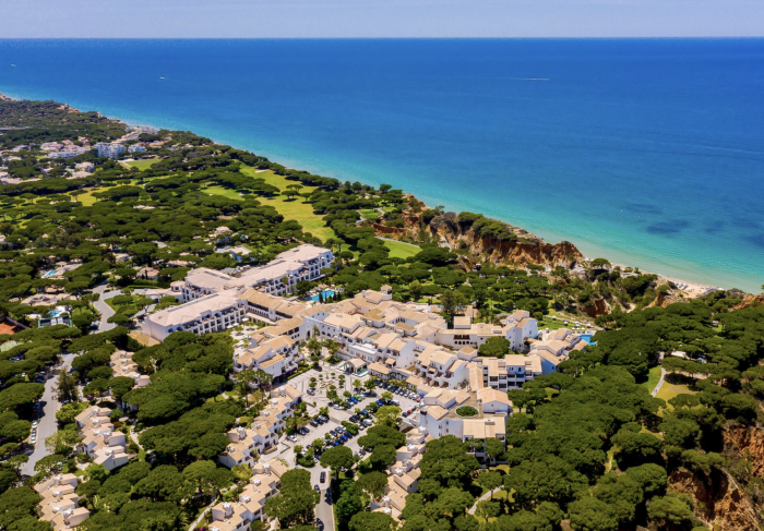 Pine Cliffs Resort Ascends to Global Zenith with Five Prestigious International Accolades