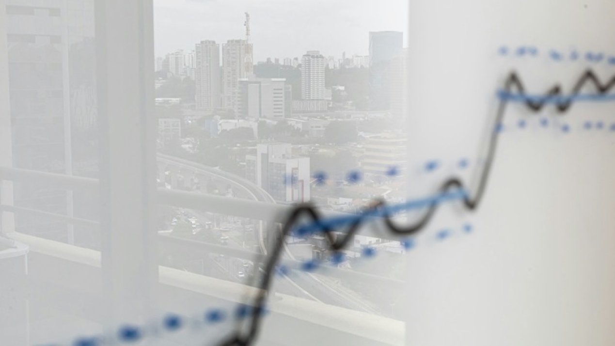 Power Play: Mexico’s Energy Crisis Meets a Wall of Domestic Doubt