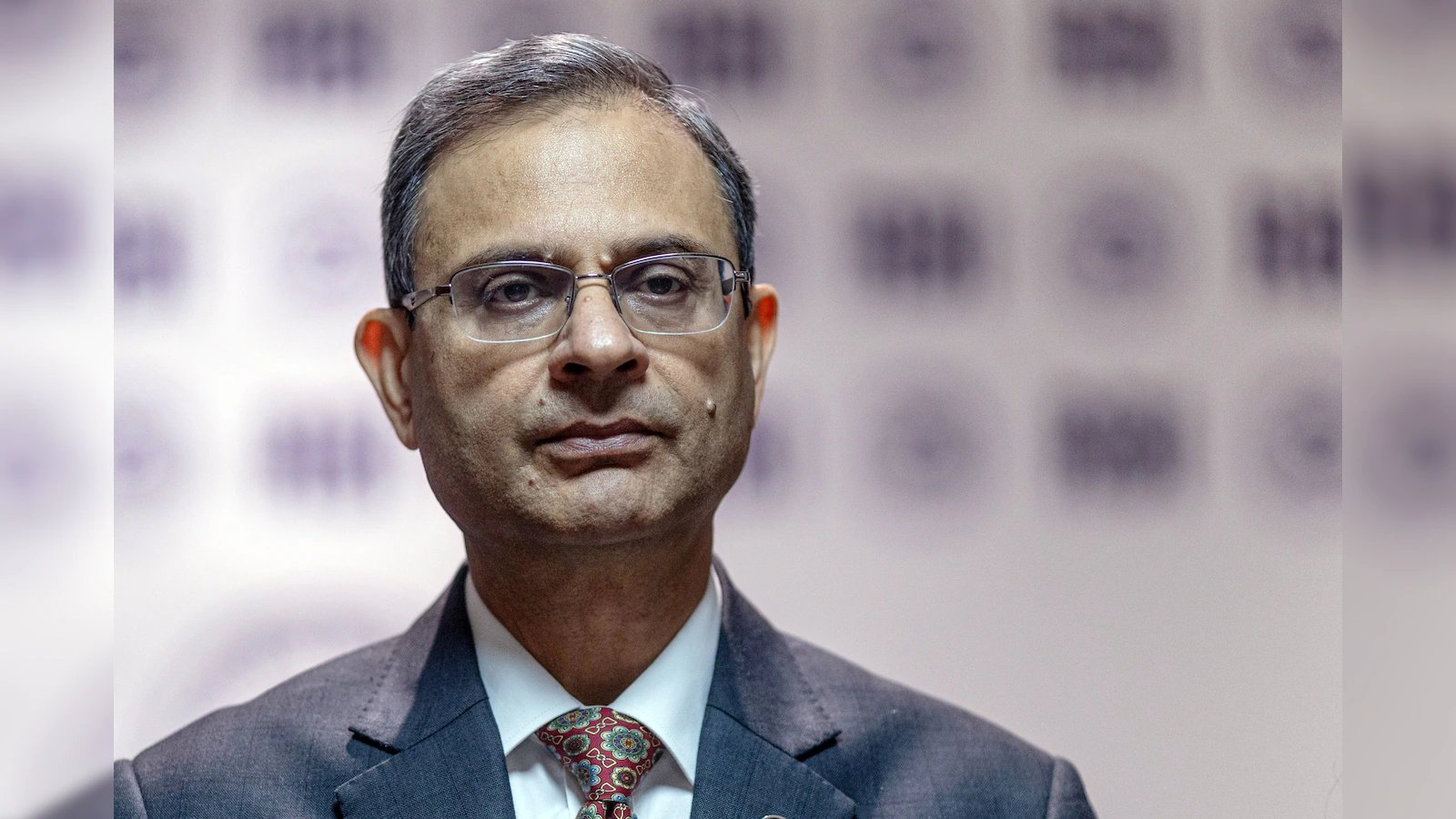 RBI Governor Signals Fortress Strategy to Shield Rupee from Speculative Fire