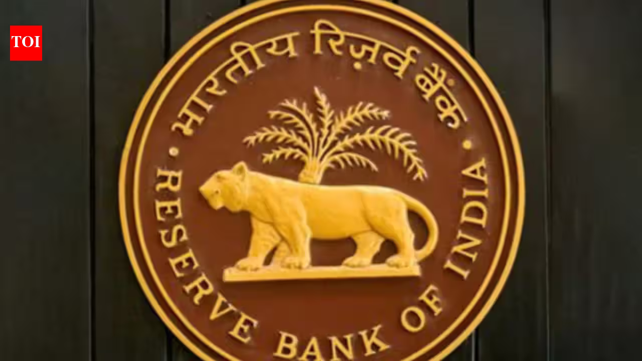 RBI’s Hawkish Turn Outpaces External Peers in Policy Showdown