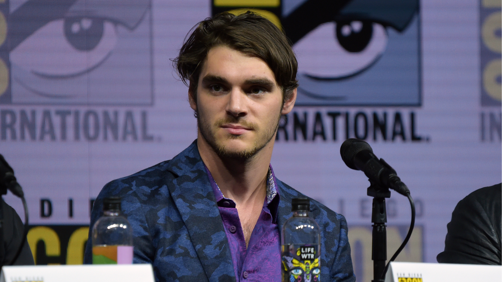 RJ Mitte, Beloved 'Breaking Bad' Star Who Defined Walter White Jr., Dies at 34