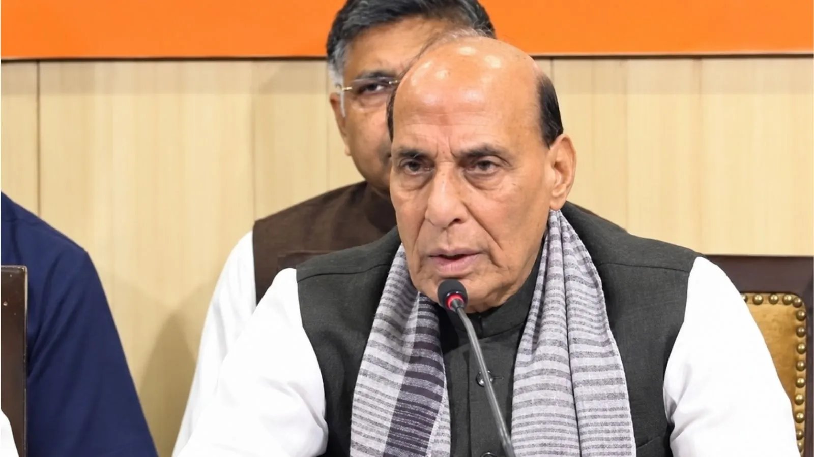 Rajnath Singh’s ‘Bangladesh’ Warning: A Political Storm Brews Over Delhi Protests