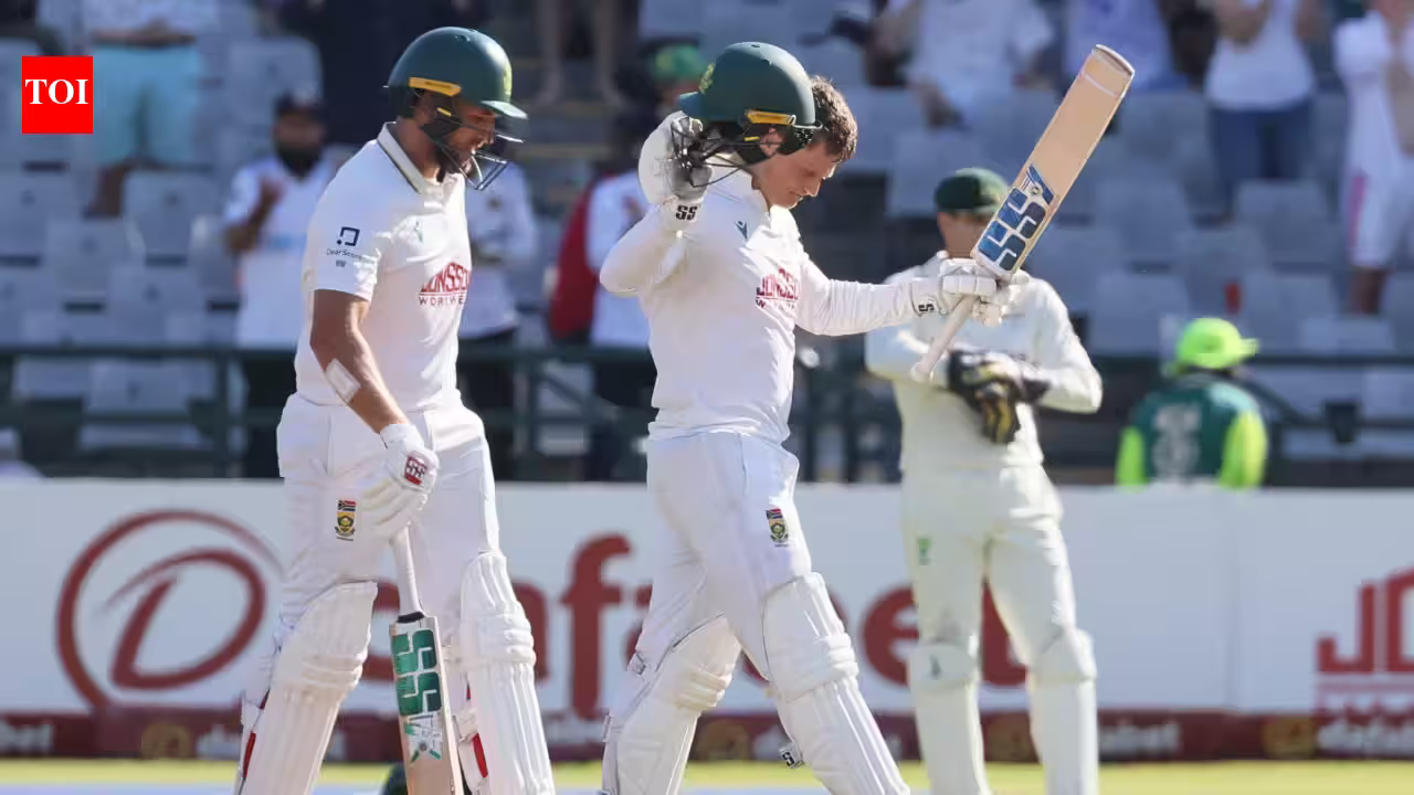 Rickelton and Mulder Century Blitz Powers Proteas to Commanding Lead Over Australia