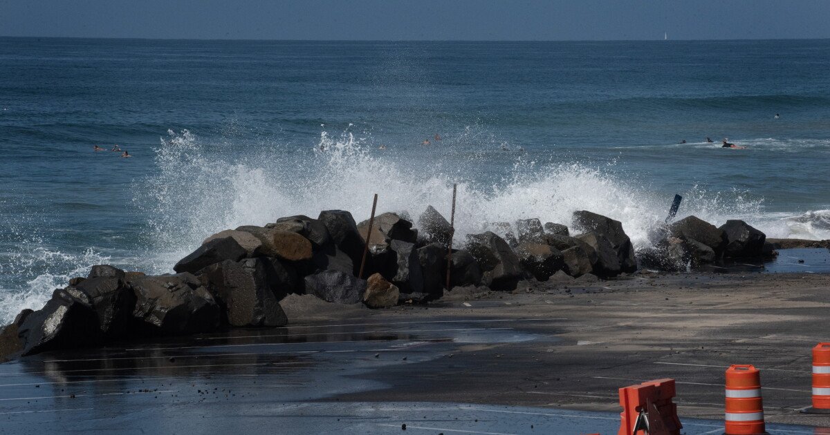 San Diego Braces for Rare King Tide Surge as Coastal Communities Face Threat of Inundation