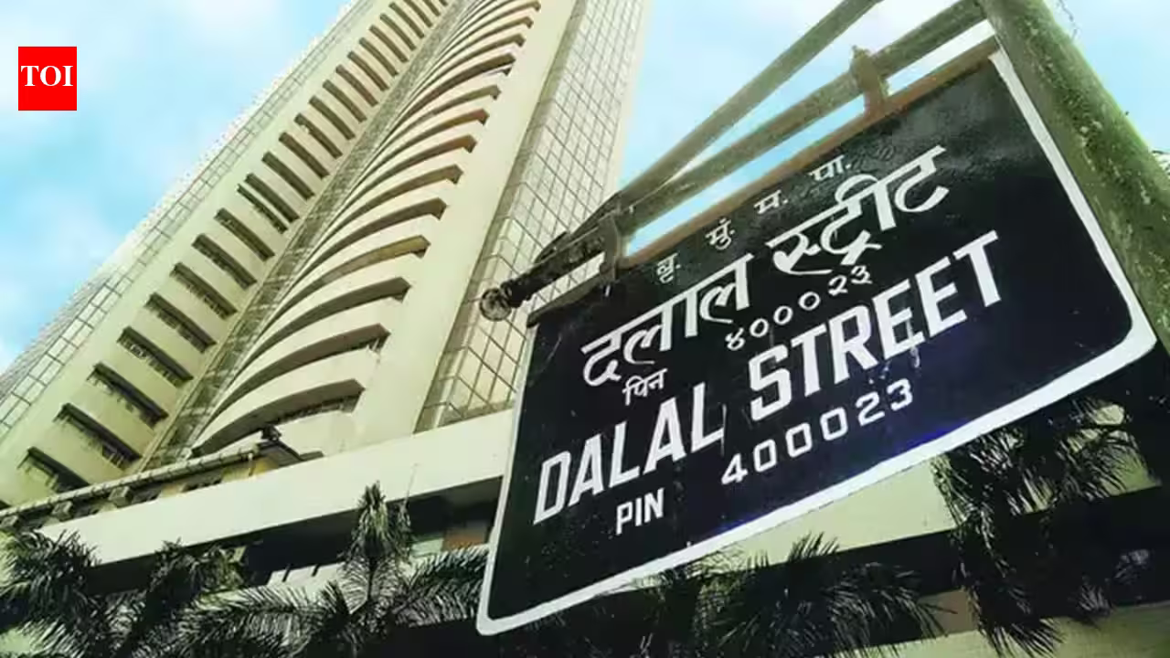 Sensex Slumps 548 Points as Market Volatility Rattles Investors