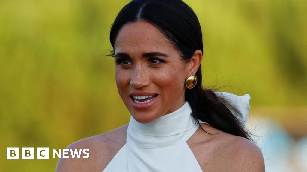 Shadows of 2019: Police Reveal Hidden Dossier on Meghan Markle’s Father
