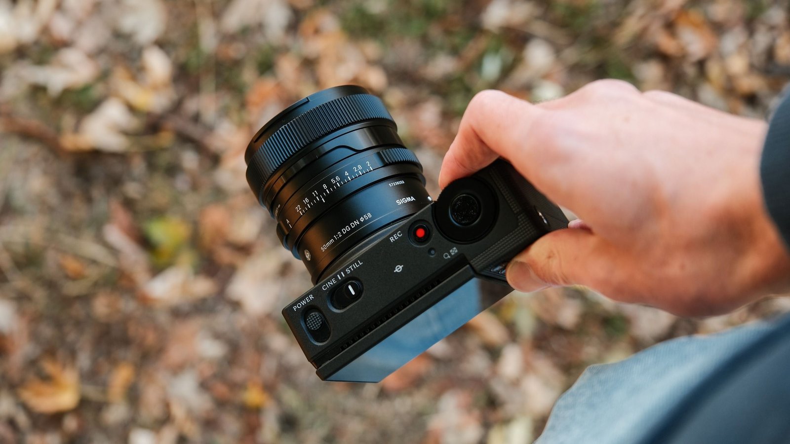 Sigma’s Pocket Powerhouse: The Ultra-Slim FP2 Redefines Mirrorless Minimalism