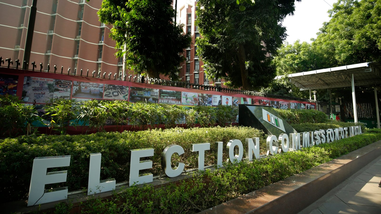 Silent Affidavits, Loud Questions: Election Commission’s SIR Filing Defies Clarity