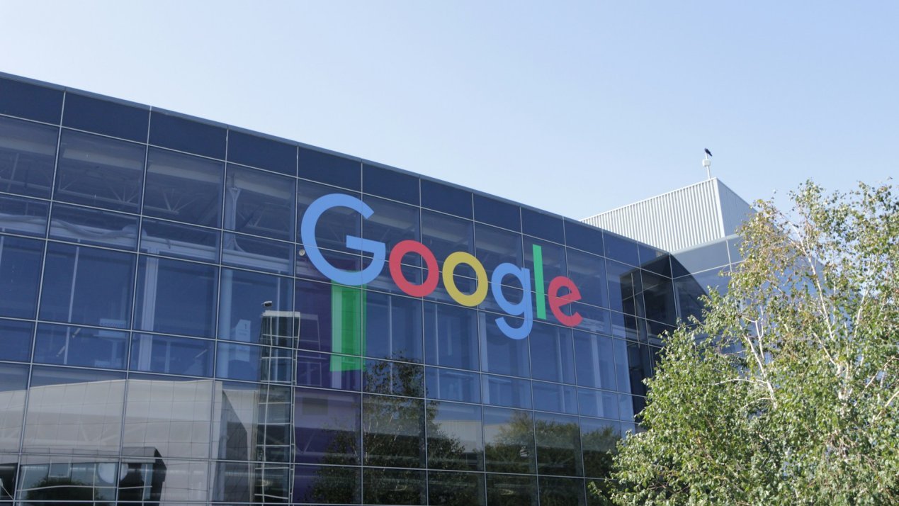 Silicon Valley’s Tax: Google Hit With £1B UK Lawsuit Over App Store Monopoly