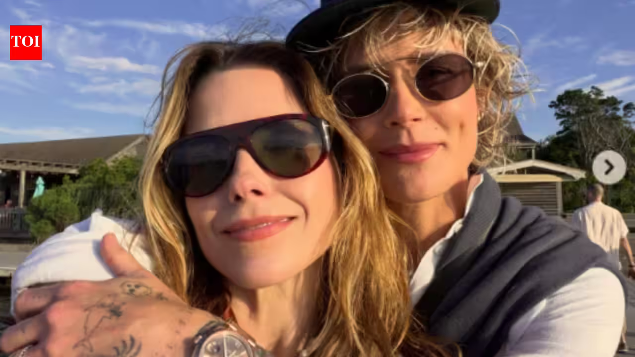 Sophia Bush and Ashlyn Harris Tie the Knot in Secret 2025 Wedding