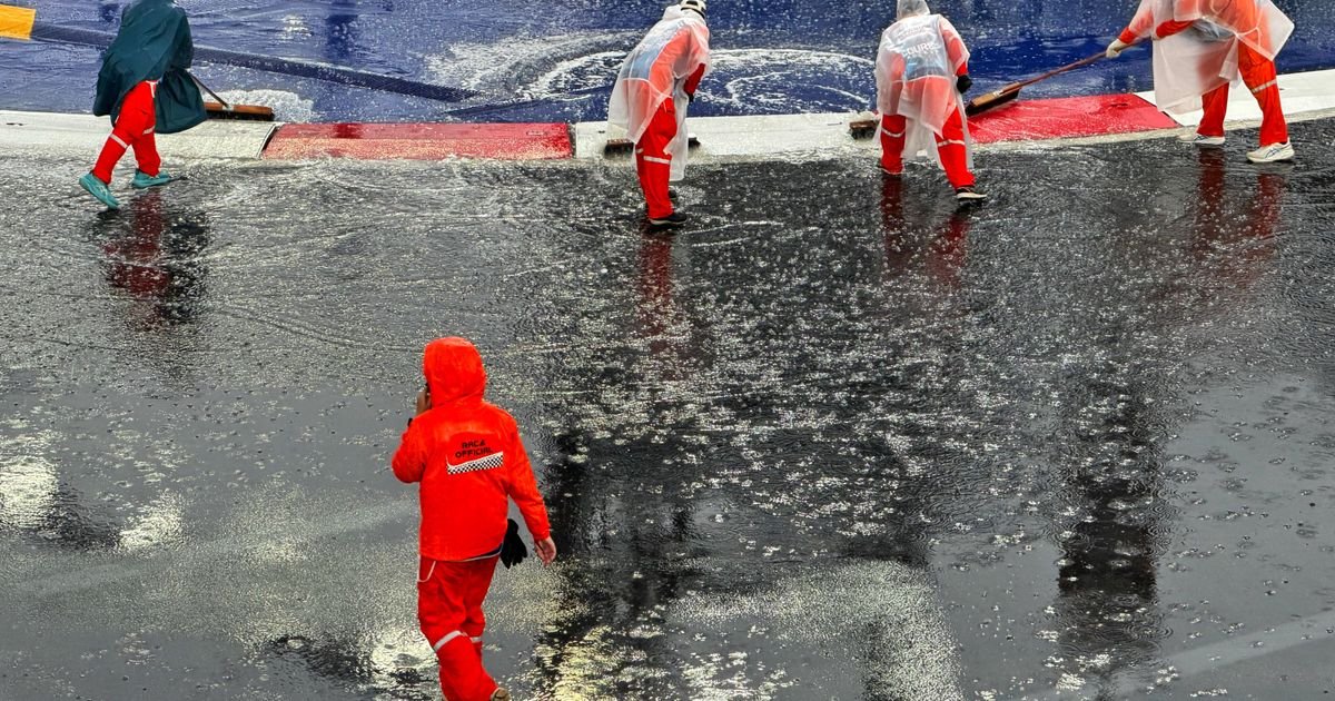 Street Light Shift: F1 Signals New Start Time for Singapore Sprint Thriller