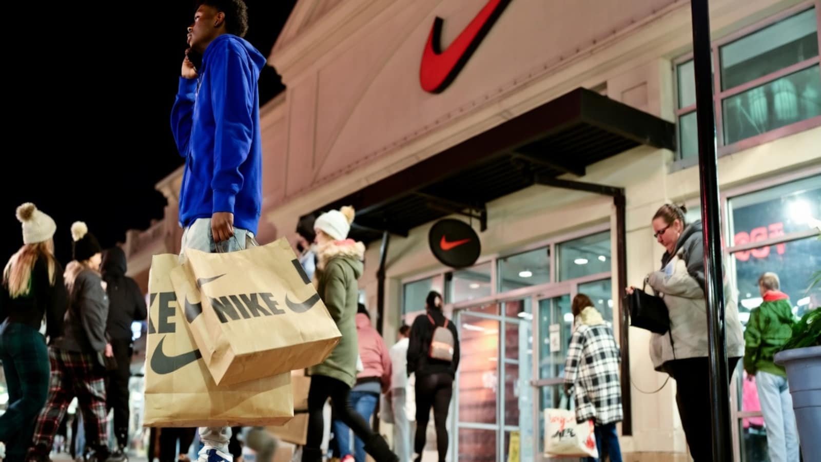 Swoosh to Sour: The $230 Billion Collapse of the Nike Empire