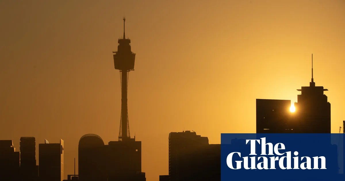 Sydney on Edge: Total Fire Ban Declared as Heatwave Sparks Lightning-Strike Fears