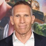 The Billion-Dollar Handshake: Unmasking Ynon Kreiz’s Stake in the Paramount-Warner Merger