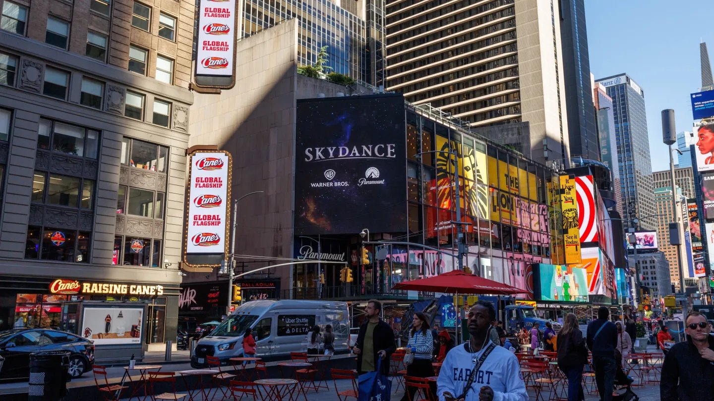 The Billionaire’s Gambit: How David Ellison’s Skydance Outmaneuvered Hollywood to Capture Warner Bros.