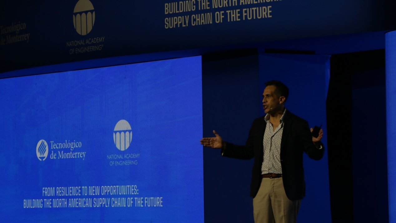 The Human Edge: Why Grit Is Outpacing Algorithms in the Modern Supply Chain