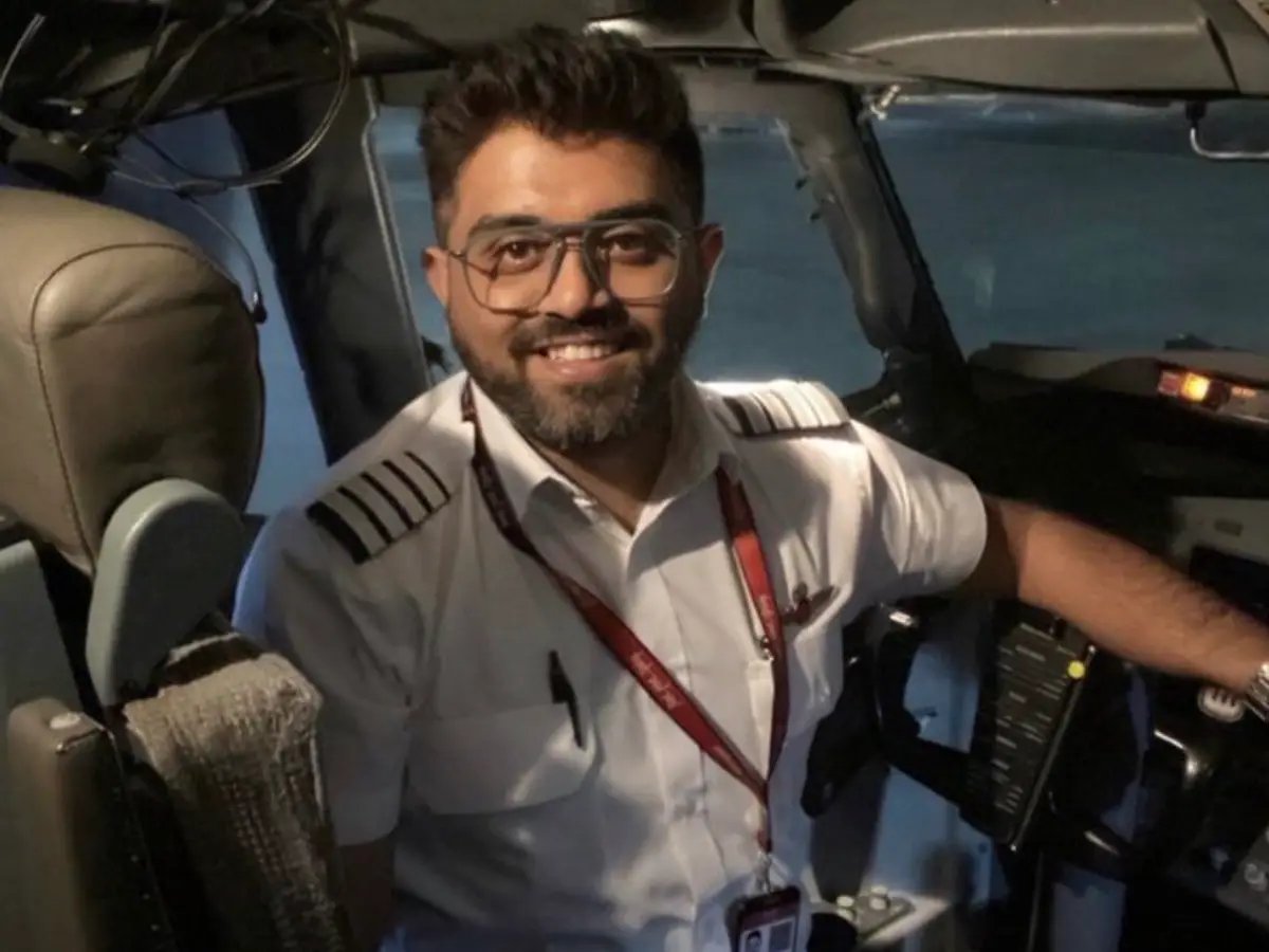 The Mid-Air Miracle: How a Dentist’s Refusal to Let Captain Smit Machchhar Slip Away Saved a Flight from Disaster
