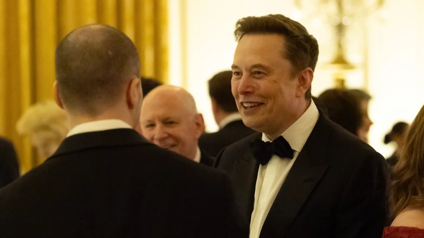 The Skyward Gambit: How a Skydance Deal Could Give Elon Musk a New Strategic Command Center
