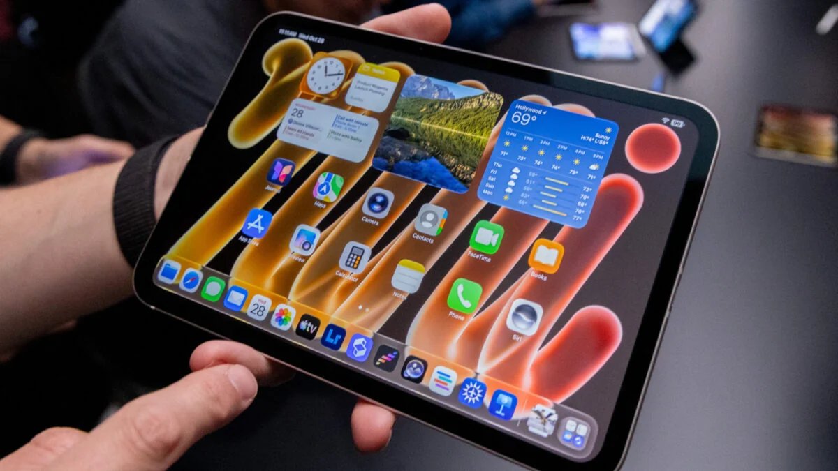 The iPad Mini’s OLED Glow: A Pint-Sized Powerhouse That Packs a Punch