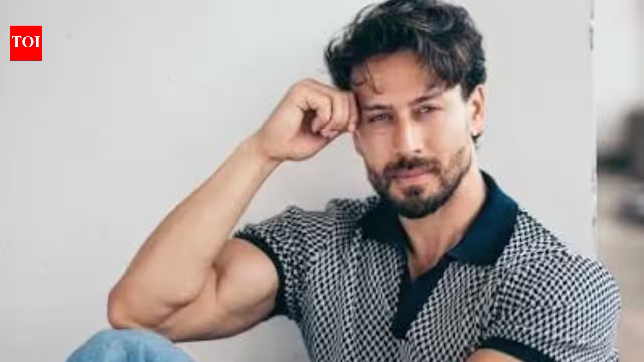 Tiger Shroff Shooting Case: Mumbai Police Recover Two Firearms in Surat Probe