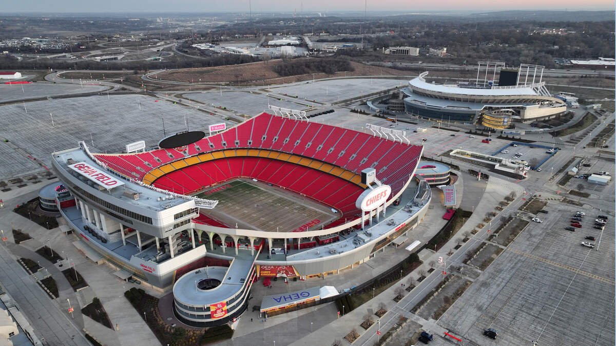 Touchdown for Small Business: H&R Block and the Chiefs Team Up to Tackle Growth