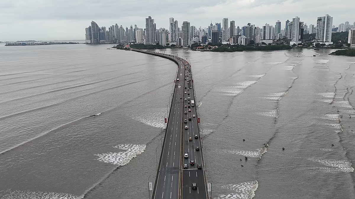 Tsunami Alert Triggered as Powerful 7.6 Earthquake Rocks Panama Coast