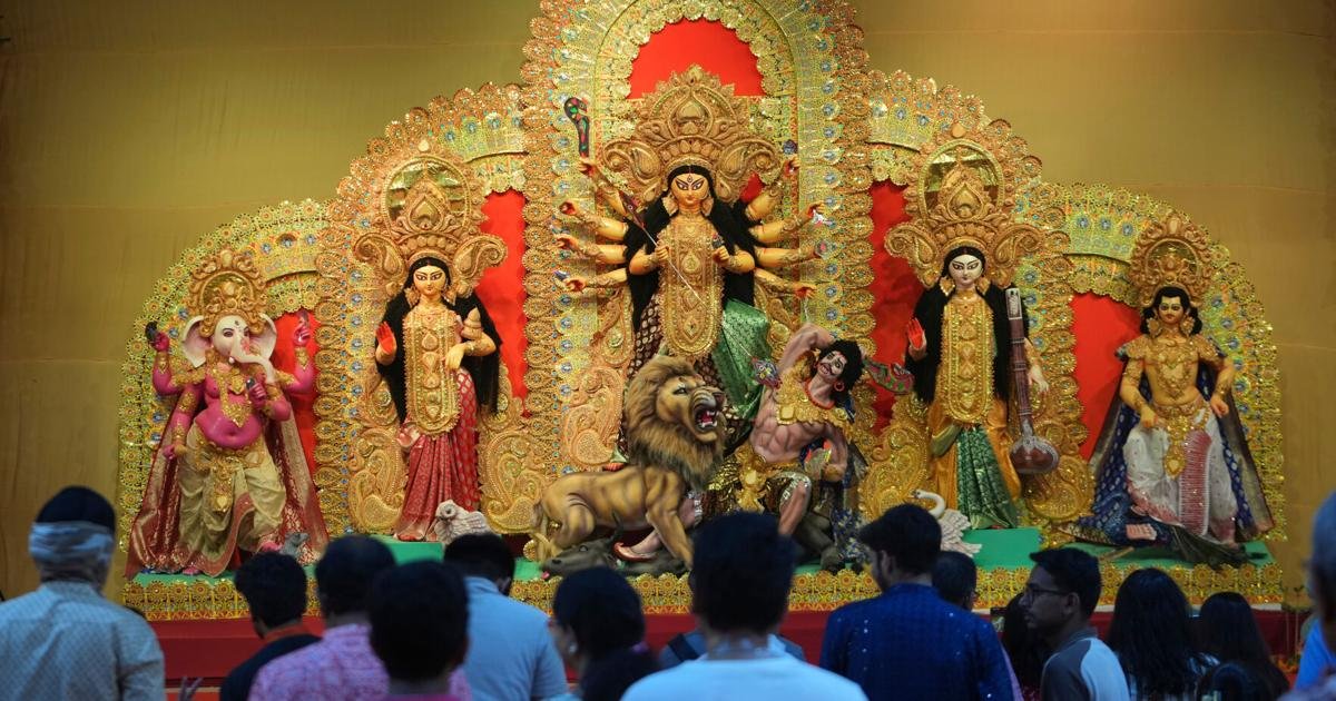 Vibrant Devotion: India’s Sacred Festivals Ignite a Global Spectacle of Faith