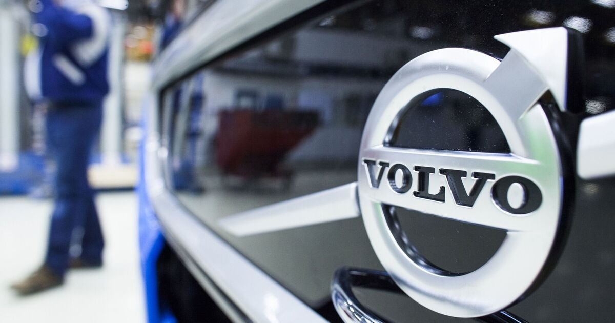 Volvo Slashes 2,500 Jobs as Chinese Rivals Tighten the Screws