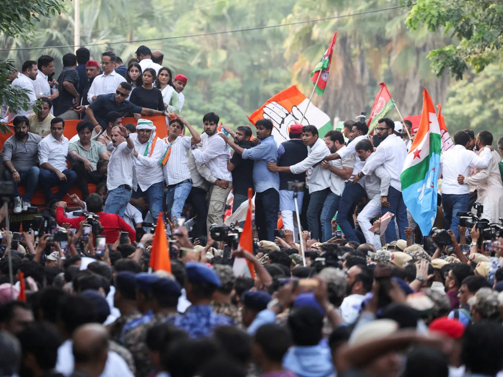 Voter Roll Revolt: Tensions Boil Over in Delhi’s Streets