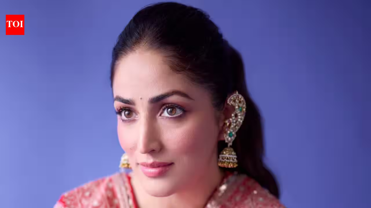 Yami Gautam Radiates Festive Grandeur in a Stunning Rs 1 Lakh Red Anarkali Ahead of ‘Nayyi Navelli’ Release