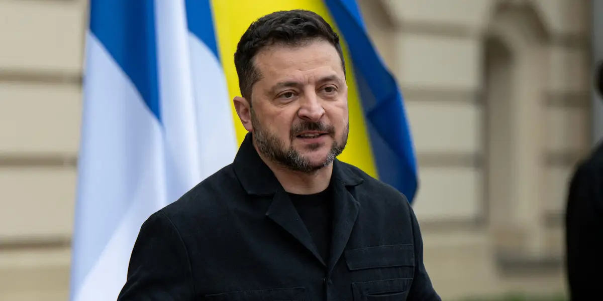 Zelenskyy Confirms Starlink Back Online as Ukraine’s Digital Lifeline Restored