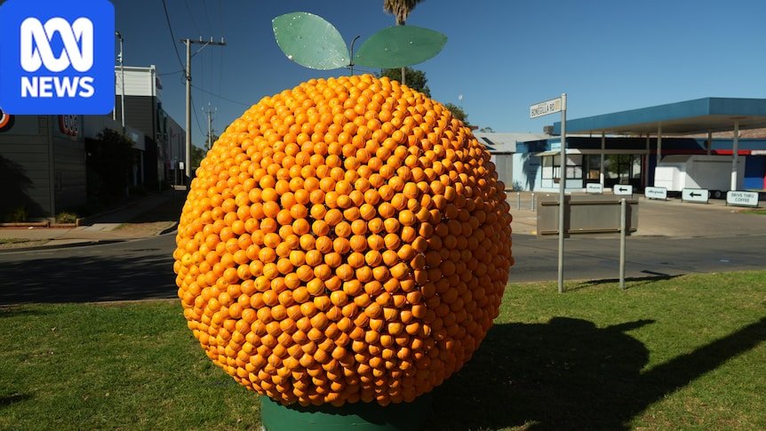 Zest of the Community: Griffith’s Citrus Sculptures Weave Art into Commerce