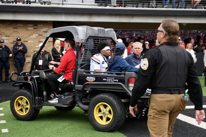 Heartbreak in Lubbock: Arizona Freshman R.J. Mosley Carted Off After Devastating Leg Injury